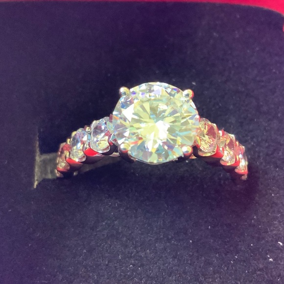 ❌SOLD❌MOISSANITE SOLITARE RING 1.26 TWC/LAB-CREATED/14K WHITE GOLD-PLATED - Picture 3 of 7